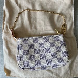 Louis Vuitton Mini Pochette